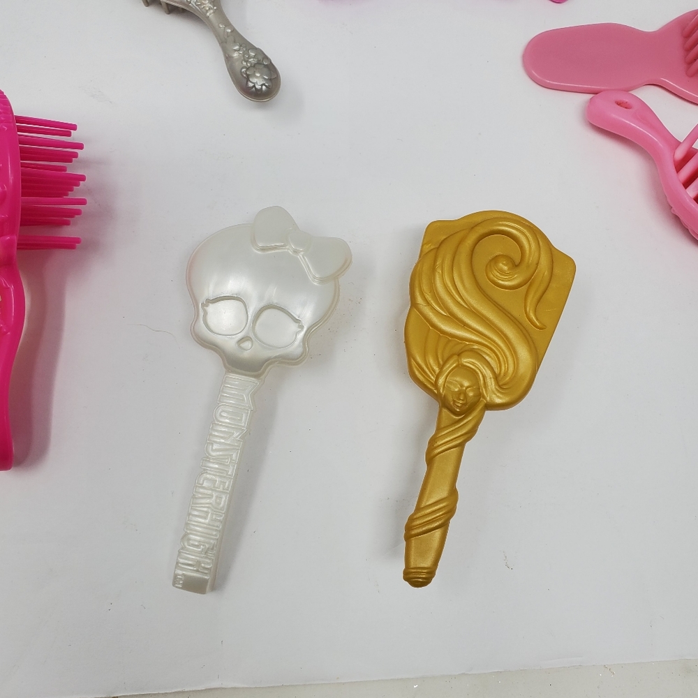 Variety of Toy Brushes Barbie/My little Pony/Other brands Lot of  22 Different t - Picture 7 of 8
